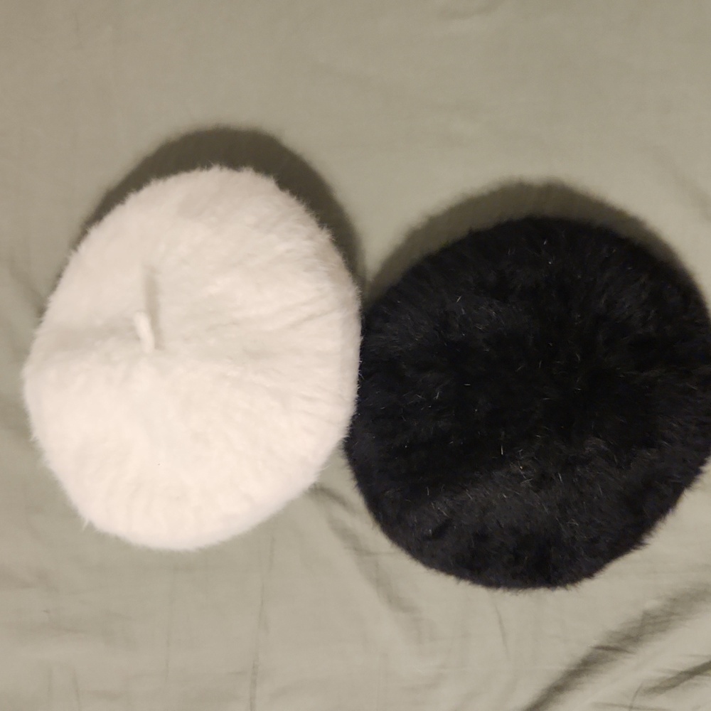 Betmar Rabbit Hair Black and White Beret Set